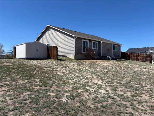 Building Photo - 8389 Saddleman Rd