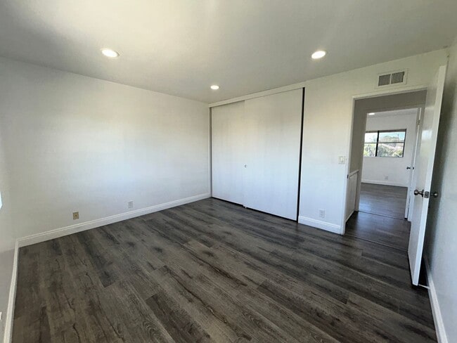 Building Photo - Spacious 4 Bed, 3 Bath for Rent - Westminster