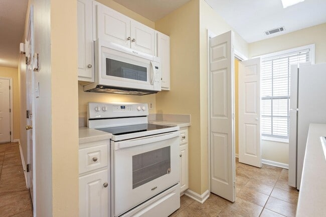 Building Photo - 422 Northrop Pl