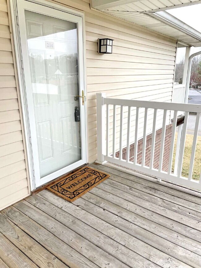 Building Photo - "2-Bed, 2-Bath apartment on Stonestreet Road only $1100 monthly!"