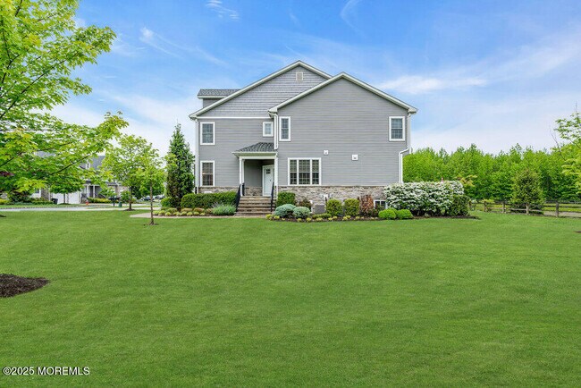 Building Photo - 47 McCormick Ave N