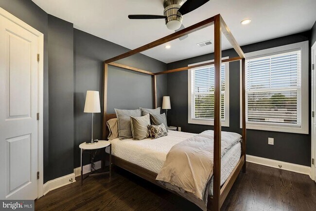 Building Photo - Newly Renovated Single Family home with Off Street Parking