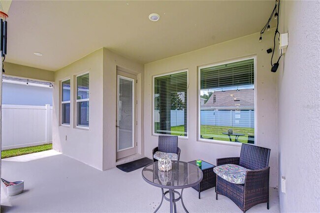 Building Photo - 15371 Caravan Ave