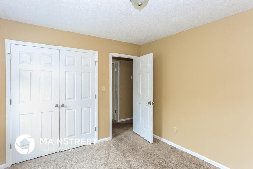 Building Photo - 4800 Farmview Dr