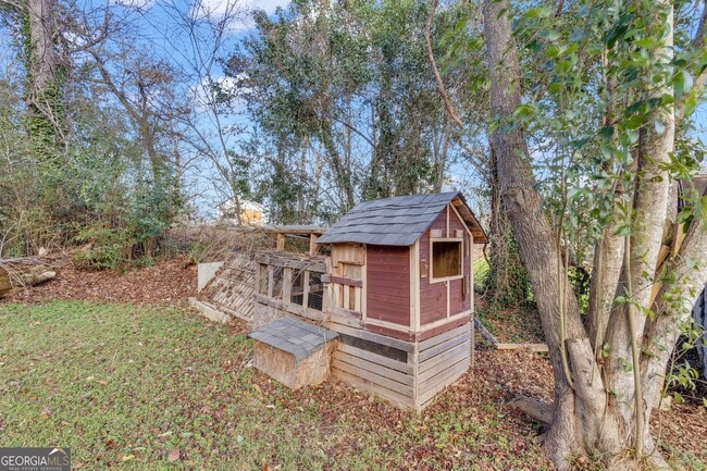 Building Photo - 9 Meridian Dr