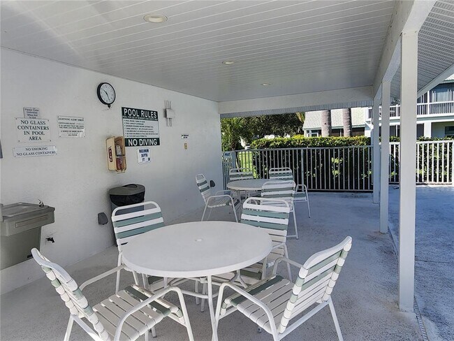 Building Photo - 6503 Fairway Gardens Dr