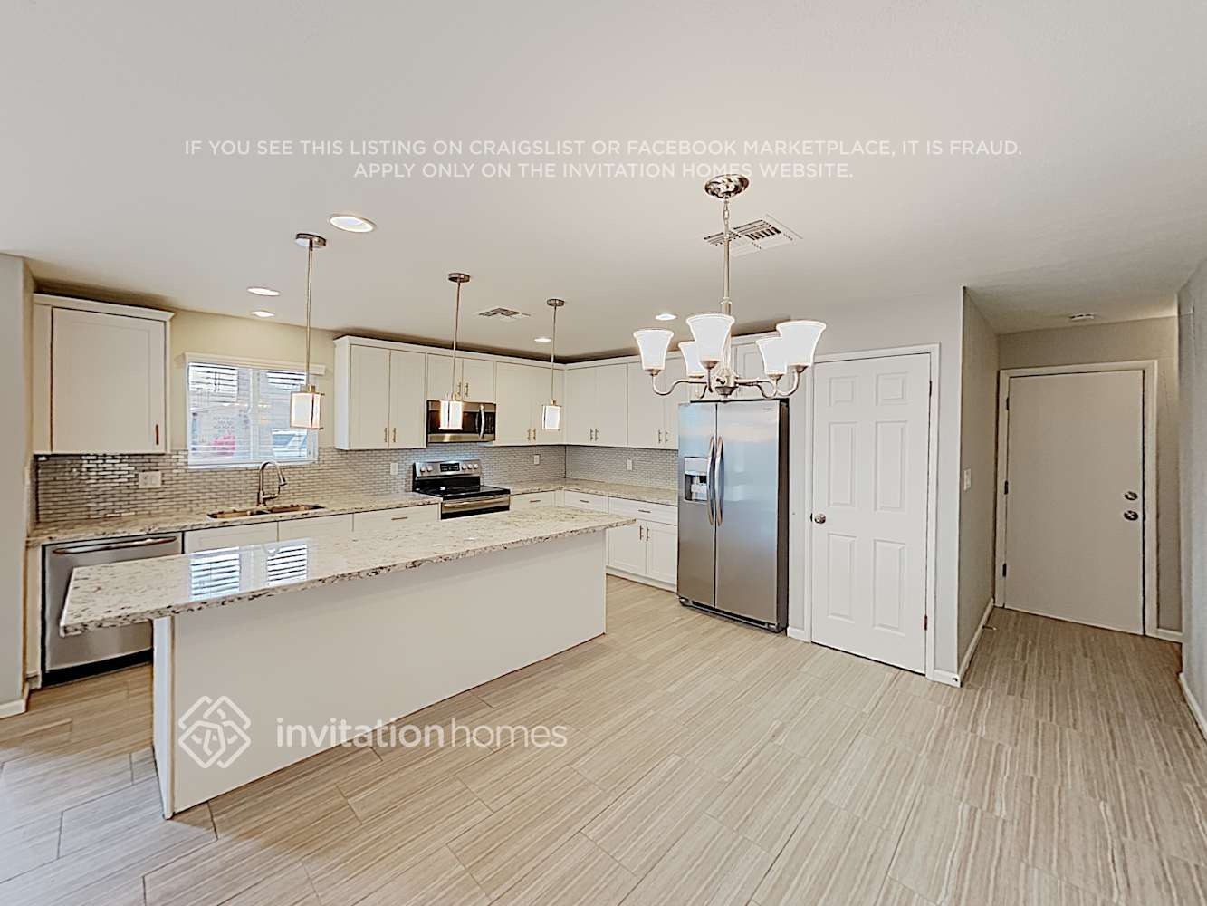 Building Photo - 3224 S Albert Ave