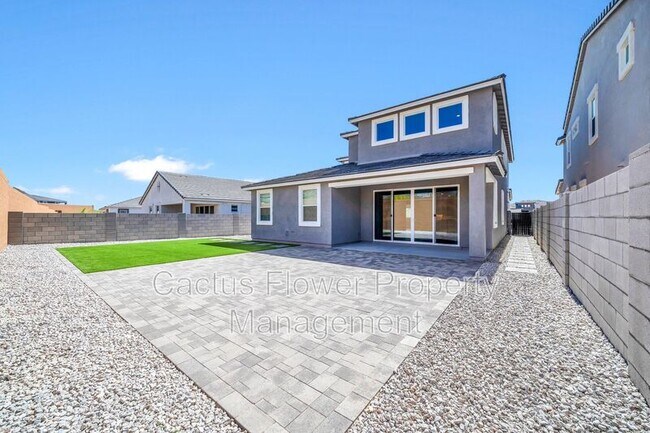 Building Photo - 6946 W Buckhorn Trail