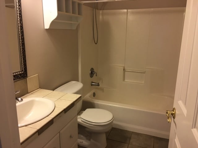 Building Photo - Best location on the Westside