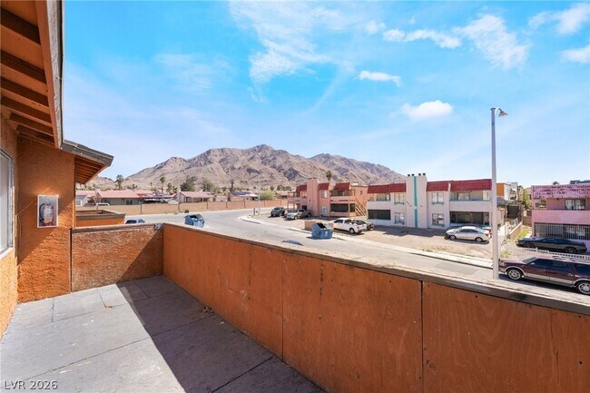 Building Photo - 6982 Hopkins Dr