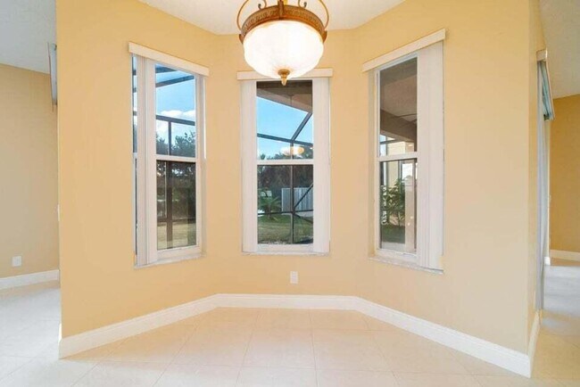 Building Photo - 7227 Chesapeake Cir