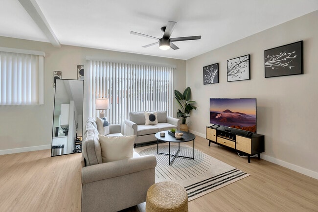 Building Photo - The Wishing Well