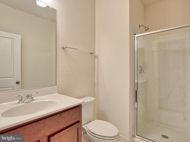 Building Photo - 127 Keller Ct