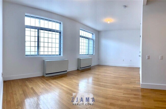 Building Photo - 836 Bergen St