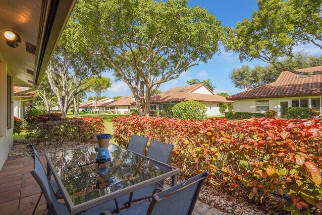 Building Photo - 6099 Waldwick Cir