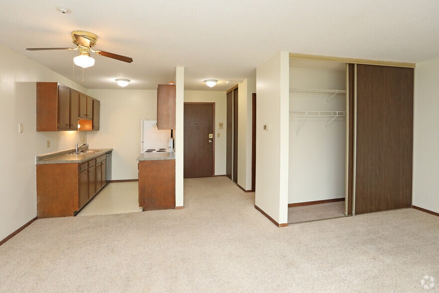 Legacy Village 3401 E 11th St Sioux Falls SD 57103 Apartment Finder