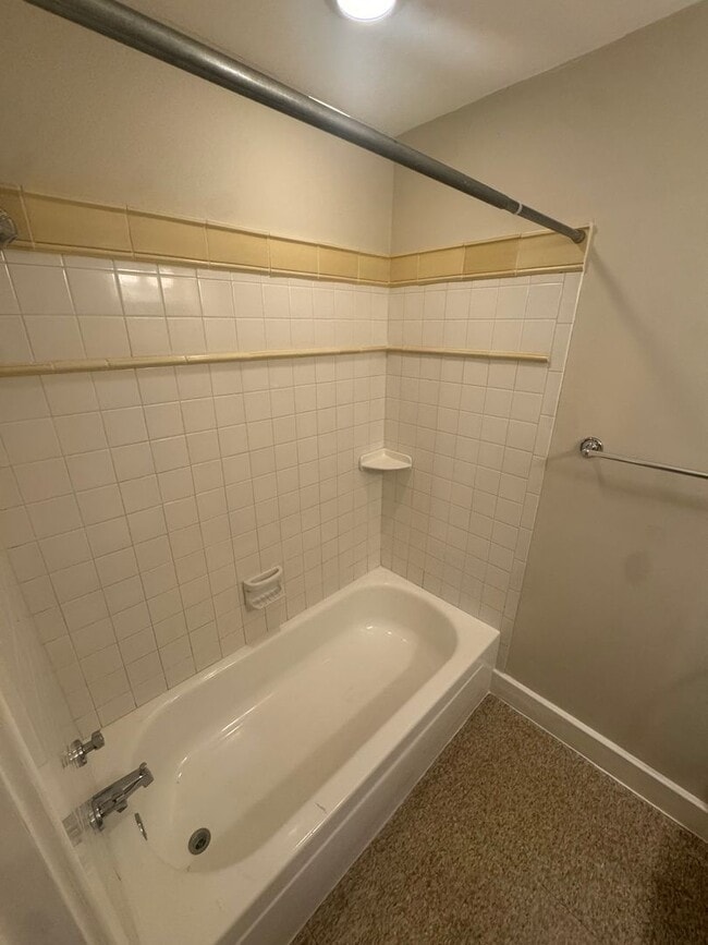 Building Photo - 1/1 with Fenced Yard - Charming Historic Home UPDATED