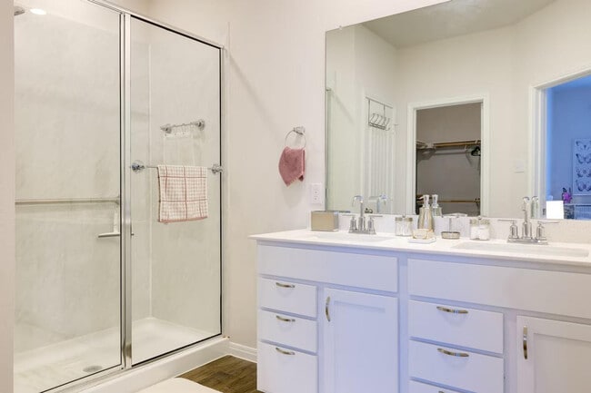 Building Photo - 145 Greenbelt Reservoir Pass