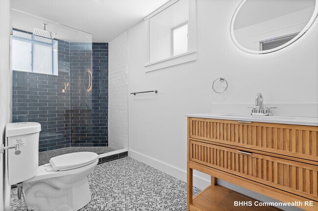 Building Photo - 15 Spring Hill Terrace
