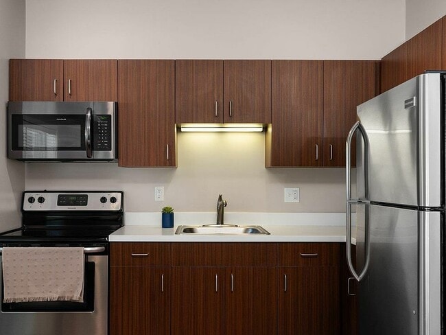 Building Photo - 619 E Eighth St