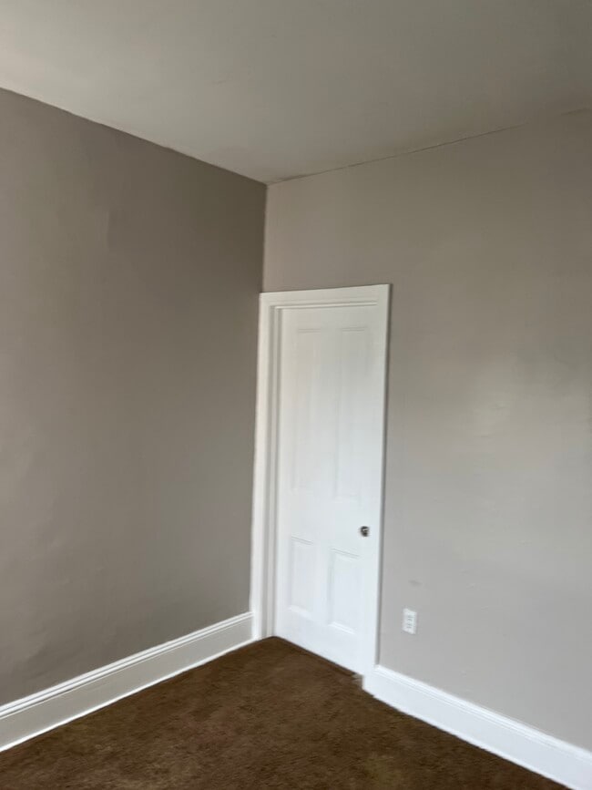 Building Photo - 2361 N Cleveland St