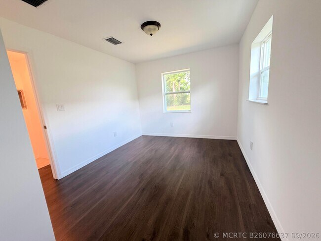 Building Photo - 1418 N 16th St