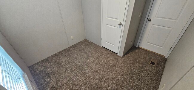 Building Photo - 206 Magnolia Pl