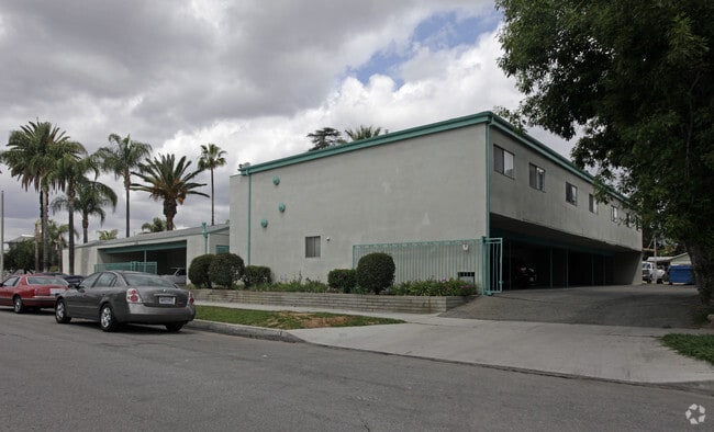 Building Photo - The Palms