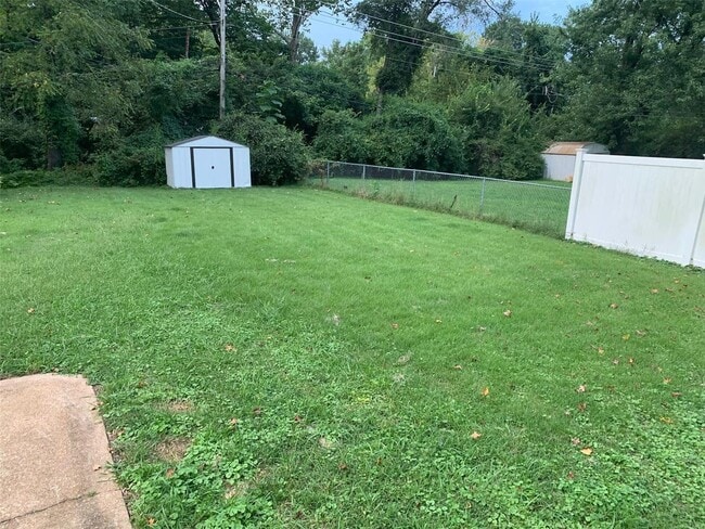Building Photo - Charming Updated 3 Bed 1 Bath