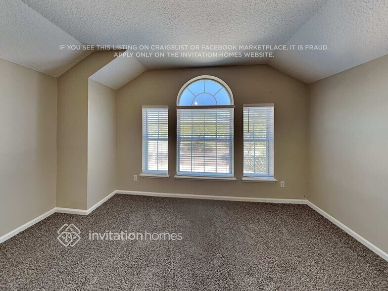 Building Photo - 14855 W Fern Hammock Dr