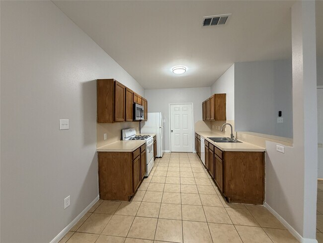 Building Photo - 6407 Waldron Dr