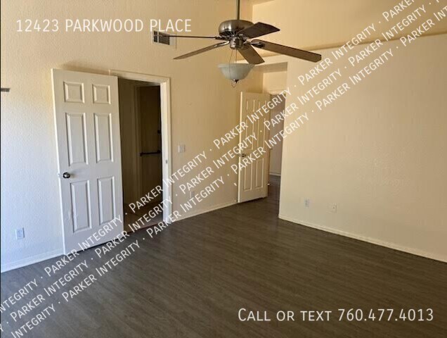 Building Photo - 12423 Parkwood Pl