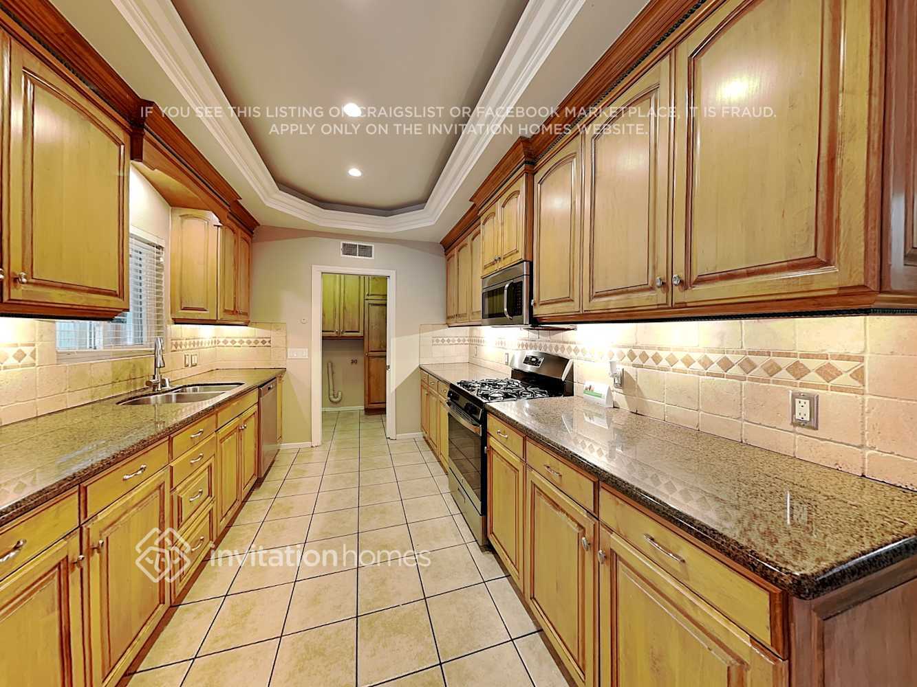 Building Photo - 7594 Mt Vernon St