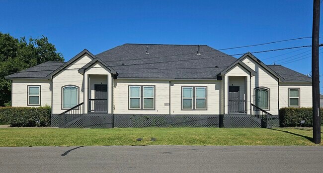 Building Photo - 4801 Wenda St