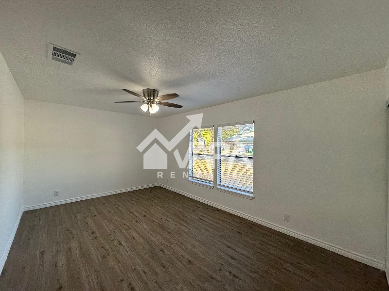 Building Photo - 10362 Tippecanoe