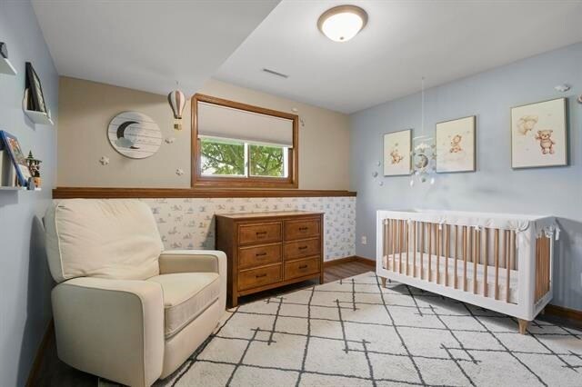 Building Photo - 609 N Woods Edge Dr