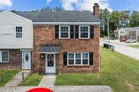 Building Photo - Welcome to Myrtlewood Circle!