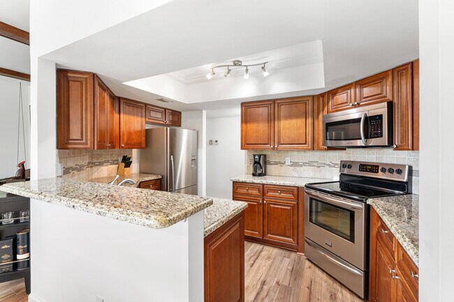 Building Photo - 403 Sea Oats Dr