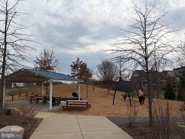 Building Photo - 43424 Stonewood Crossing Ter