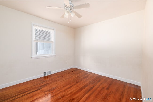 Building Photo - 481 Bunker Hill Ave