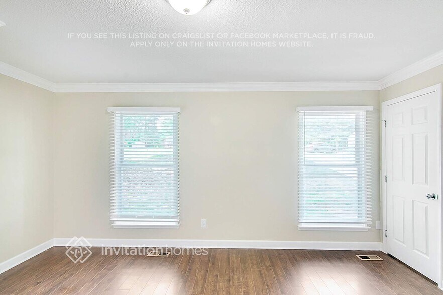 Building Photo - 2 Acorn Ct