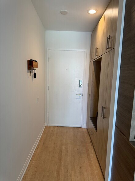 Building Photo - 1649 Appian Way