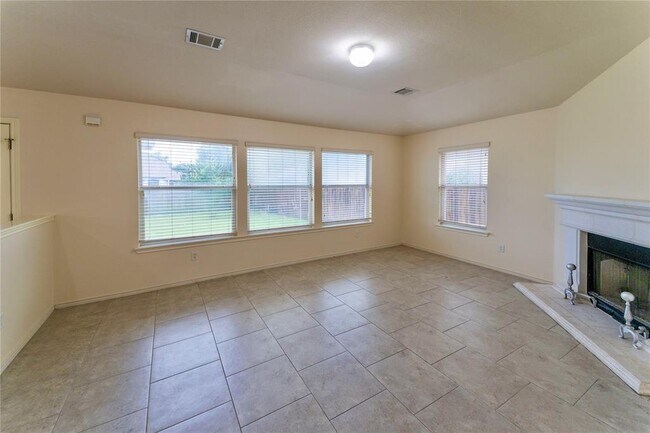 Building Photo - 1315 Lou Gehrig Ln