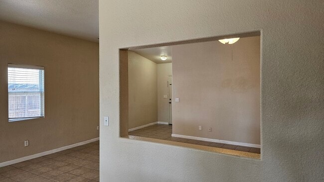 Building Photo - 1404 N Fulgham St