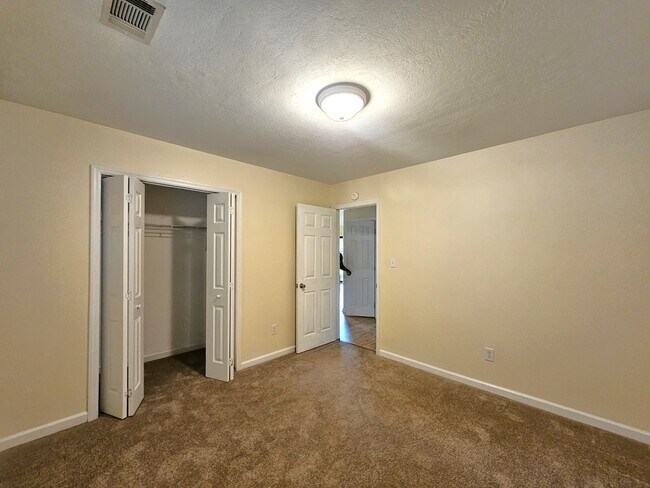 Building Photo - 206 Corley Cir