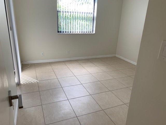 Building Photo - 10121 W Sunrise Blvd