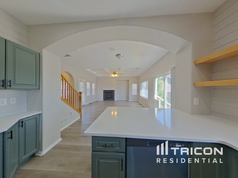 Building Photo - 6659 Silverwind Cir