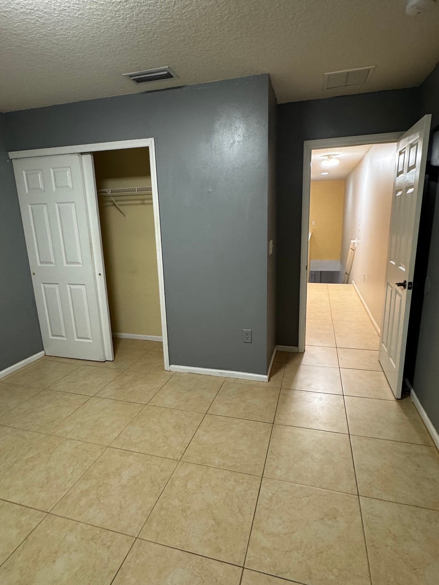 Building Photo - 2391 White Sands Dr