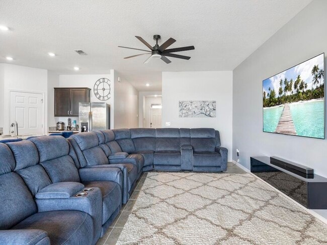 Building Photo - 12341 Arabella Dr