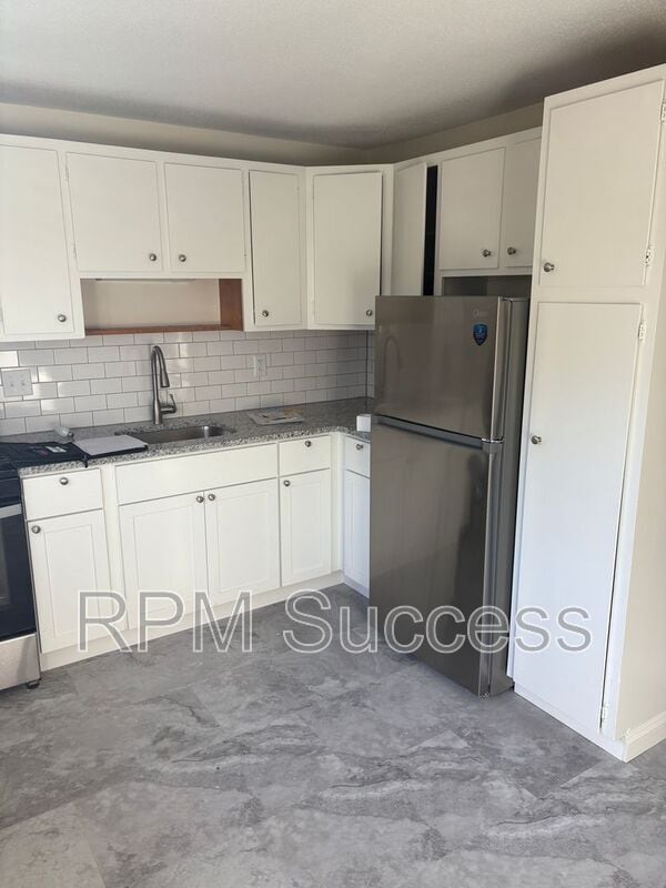 Building Photo - 797 Tucker Rd